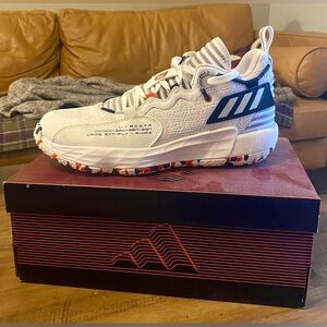 Size 9 Adidas Dame 7 EXTPLY GCA “USA” Edition Basketball Shoes Sneakers